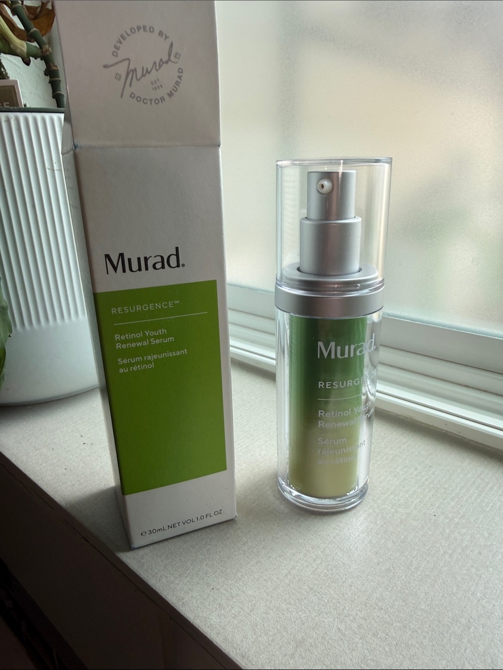 NEW Murad Retinol Youth Renewal Serum - Lime Green & White Packaging 30 mL - Picture 2 of 10